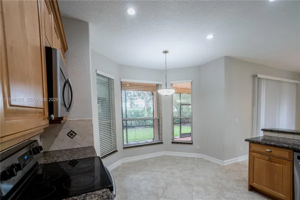 $4,600 | 17809 Northwest 16th Street, Unit 17809, Pembroke Pines, FL 33029