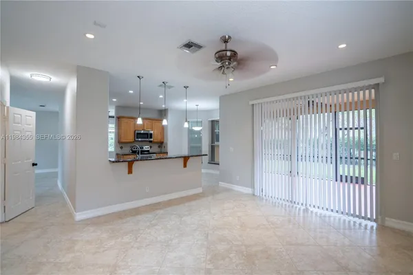 $4,600 | 17809 Northwest 16th Street, Unit 17809, Pembroke Pines, FL 33029