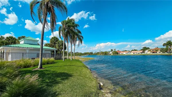 $4,600 | 17809 Northwest 16th Street, Unit 17809, Pembroke Pines, FL 33029