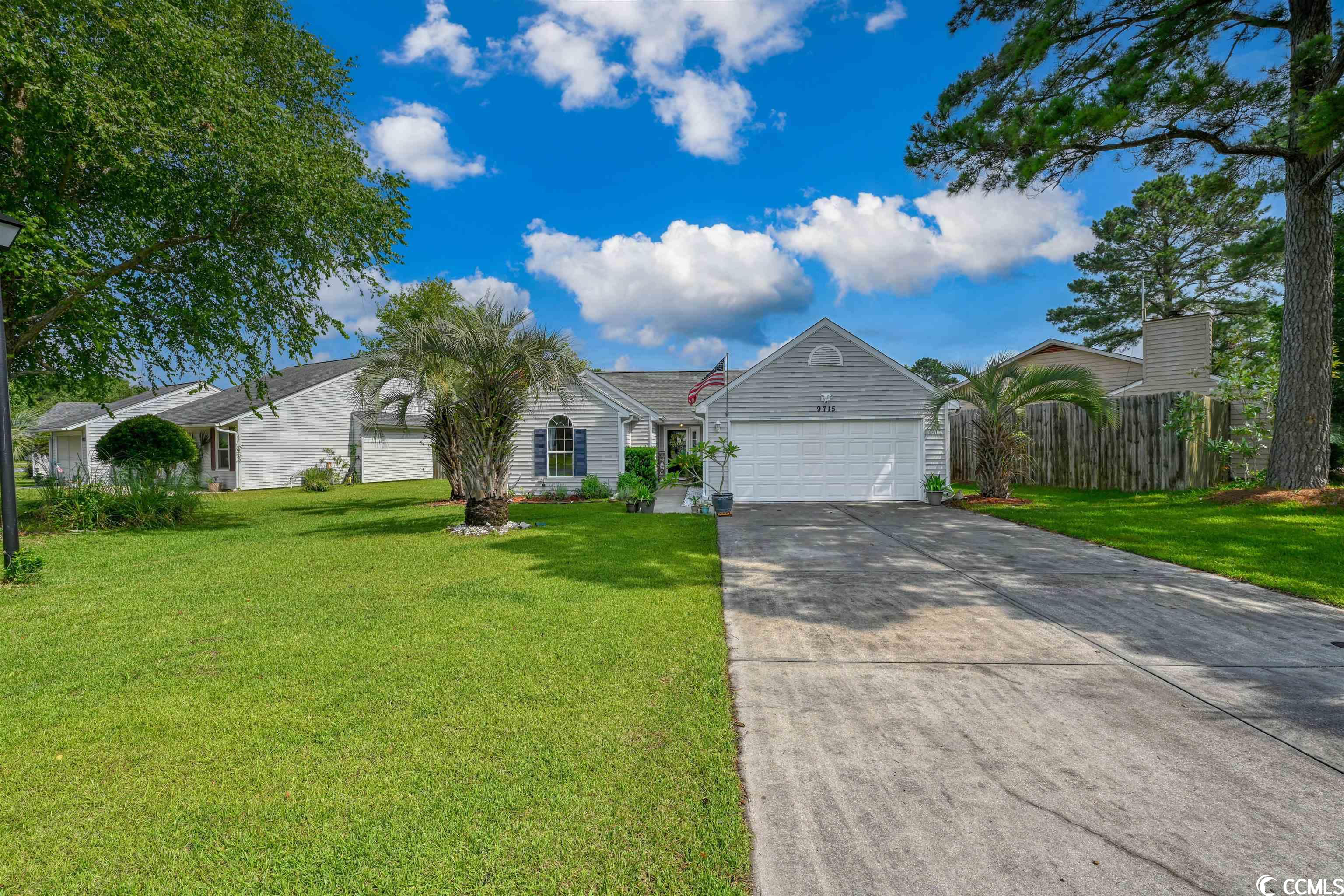 9715 Kings Grant Drive Murrells Inlet, SC 29576 - Photo 2 of 39