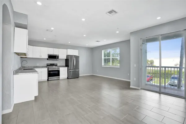 $249,000 | 2137 Shoma Drive, Unit 156 BLDG 17, Royal Palm Beach, FL 33414