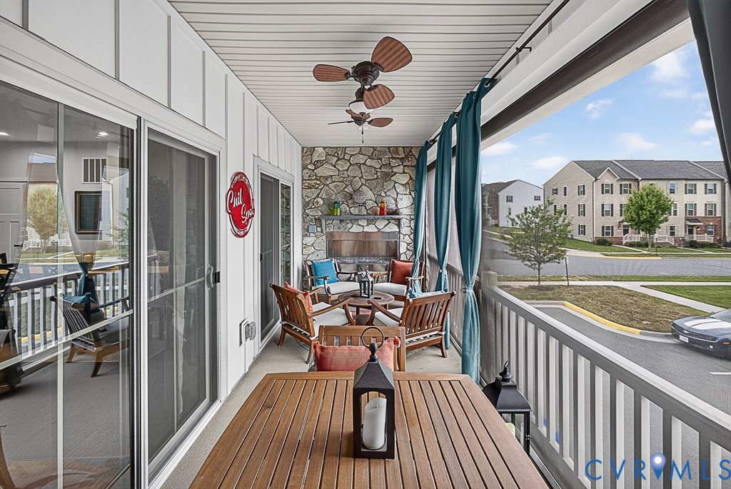 17976 Spotted Oak Road Dumfries, VA 22026 - Photo 40 of 52 Beautiful, spacious screened in porch