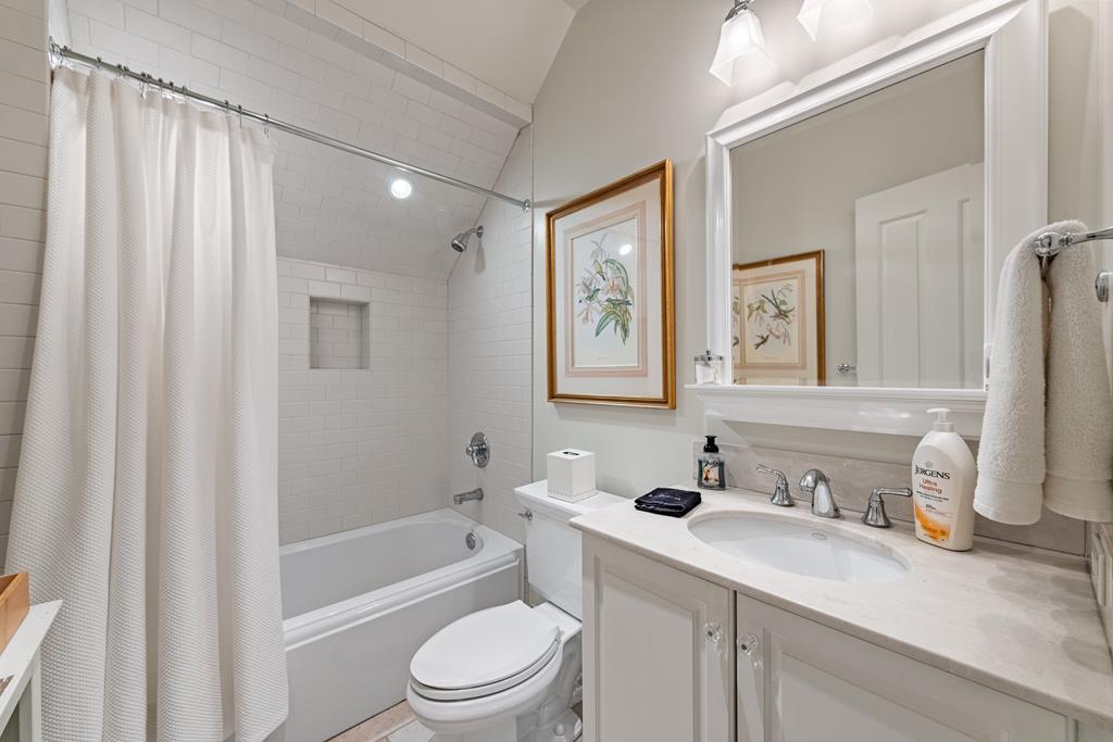 1115 Outlook Road Murphy, NC 28906 - Photo 38 of 60 a bathroom with a sink a toilet and shower