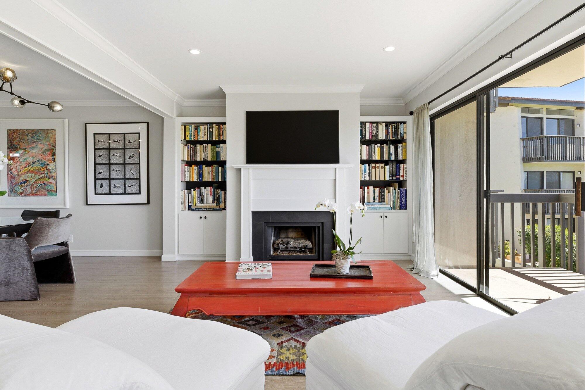 3375 Foothill Road, Unit 1123 Carpinteria, CA 93013 - Photo 7 of 21 Living Room & Fireplace