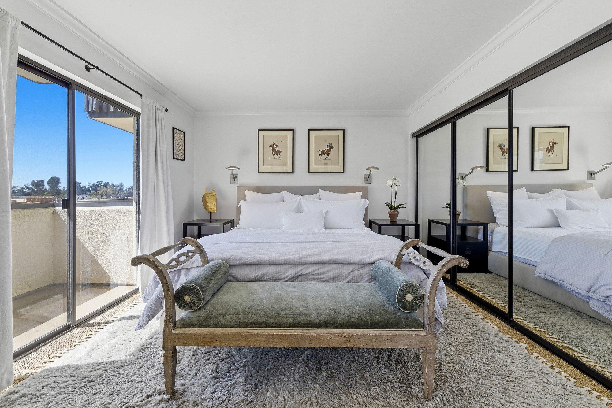 3375 Foothill Road, Unit 1123 Carpinteria, CA 93013 - Photo 9 of 21 Primary Suite