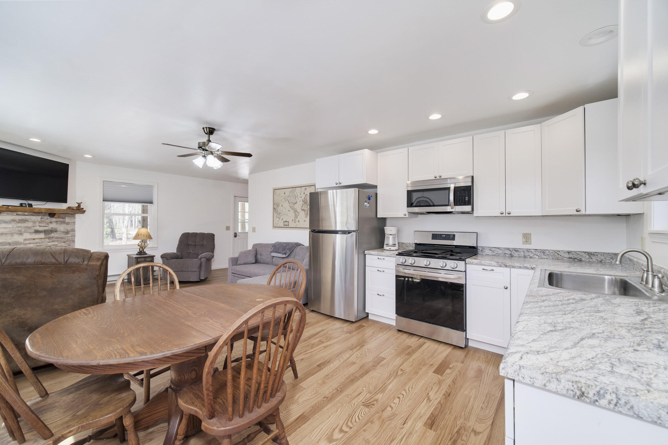 2073 Gunn Road Wellston, MI 49689 - Photo 16 of 37 2073 Gunn Rd, Manistee