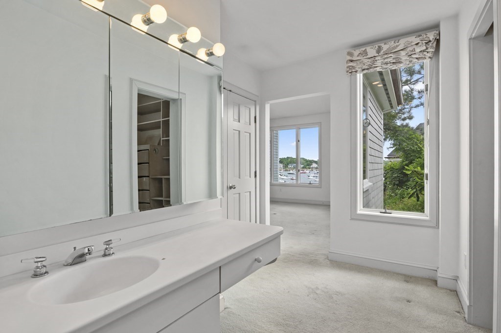 9 Redstone Lane Marblehead, MA 01945 - Photo 18 of 31