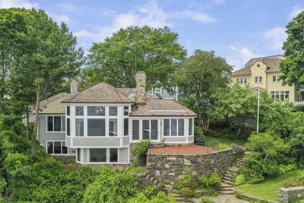 9 Redstone Lane Marblehead, MA 01945 - Photo 3 of 31