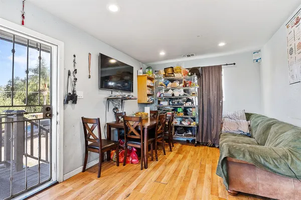 $599,900 | 1909 Verano Street, Sacramento, CA 95838