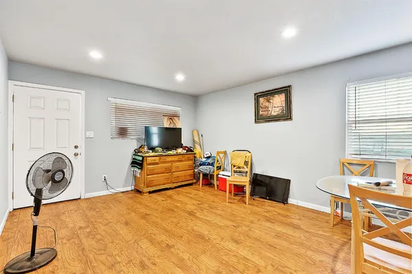 $599,900 | 1909 Verano Street, Sacramento, CA 95838