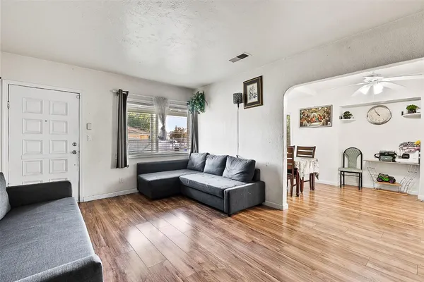 $599,900 | 1909 Verano Street, Sacramento, CA 95838