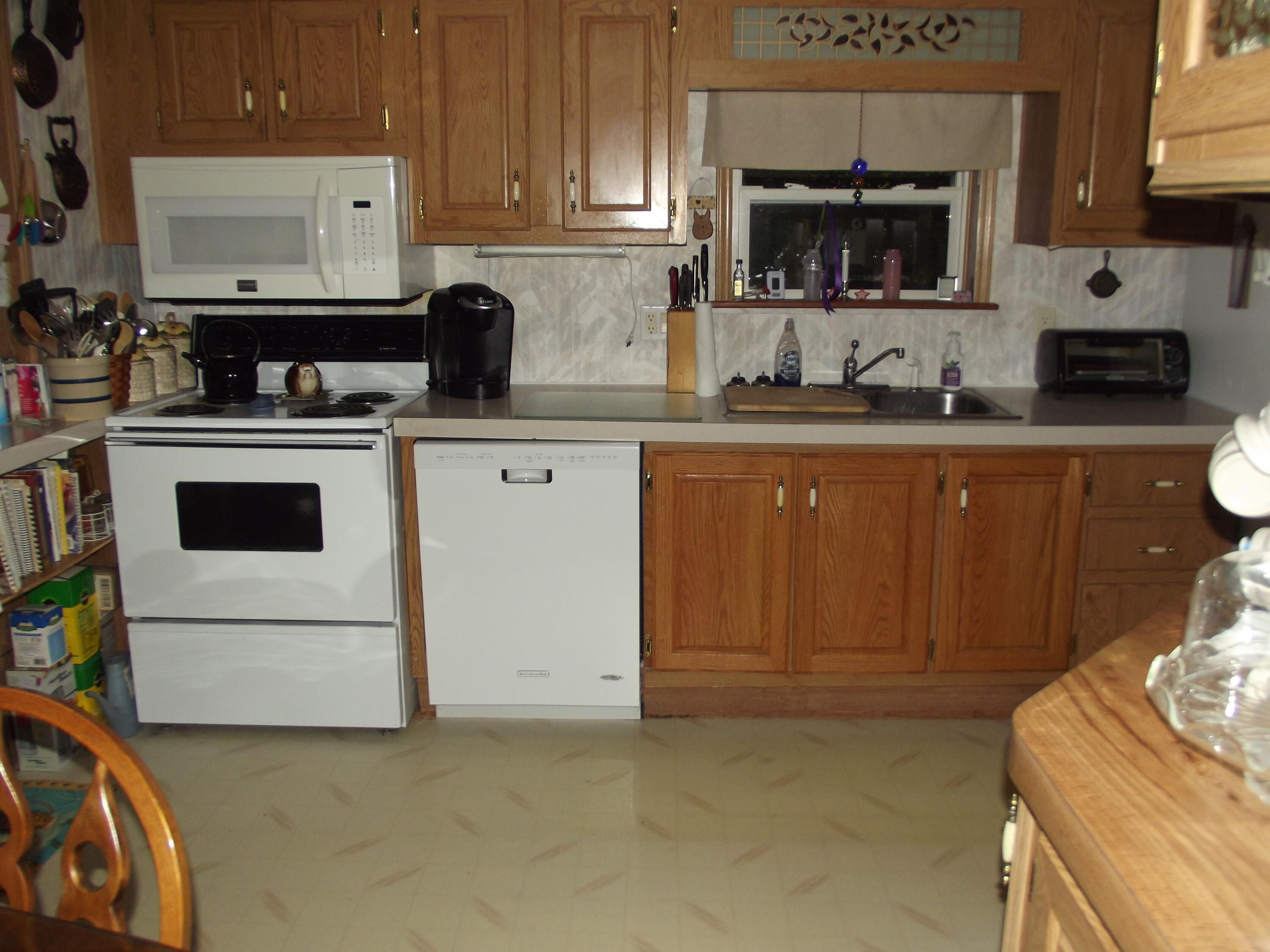 154 Getchell Corner Road Vassalboro, ME 04989 - Photo 4 of 26 Kitchen