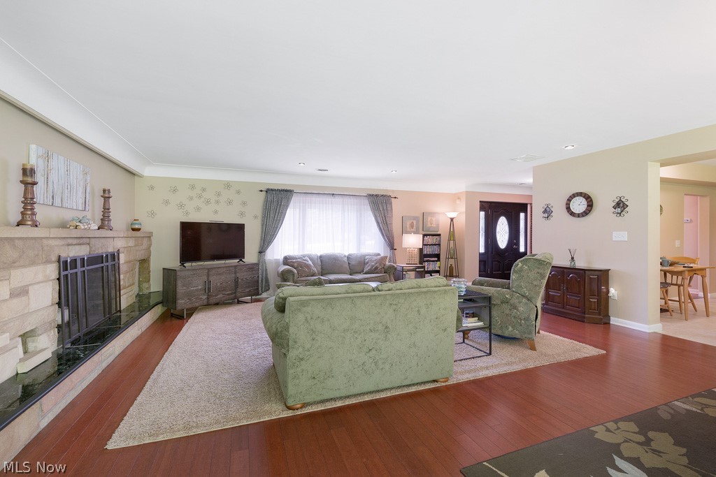 33925 Cannon Road Solon, OH 44139 - Photo 8 of 30 Gallery Image 8