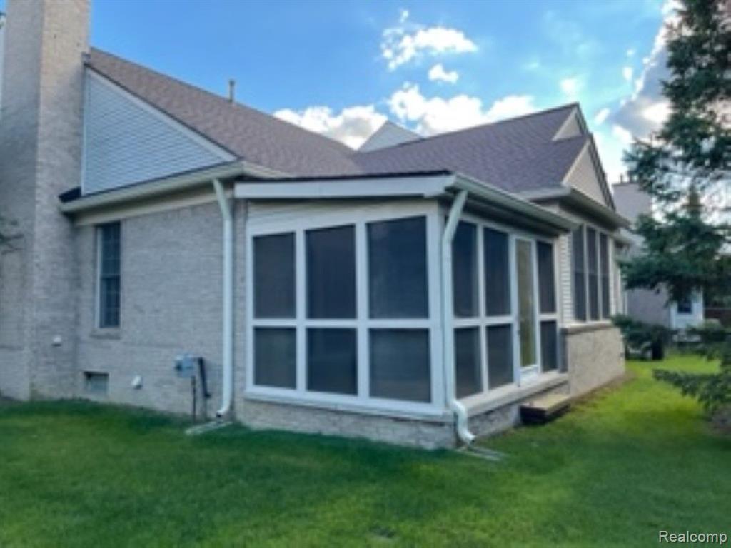 1672 Maple Creek Court, Unit 112 Rochester, MI 48306 - Photo 2 of 23