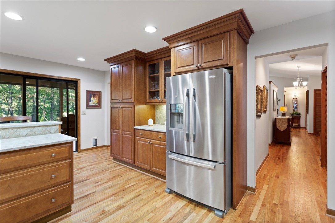 18 Mainsail Drive Salem, SC 29676 - Photo 11 of 49