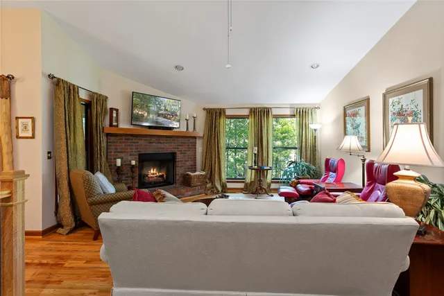 $625,000 | 18 Mainsail Drive, Salem, SC 29676