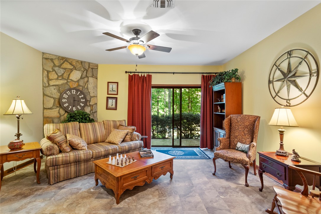 18 Mainsail Drive Salem, SC 29676 - Photo 28 of 49