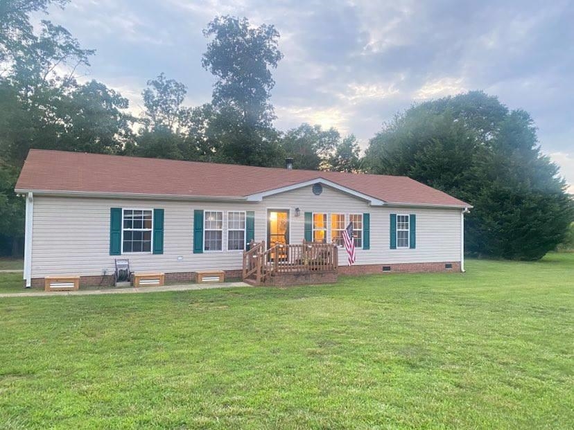 448 Wilkins Road Campobello, SC 29322 - Photo 2 of 29
