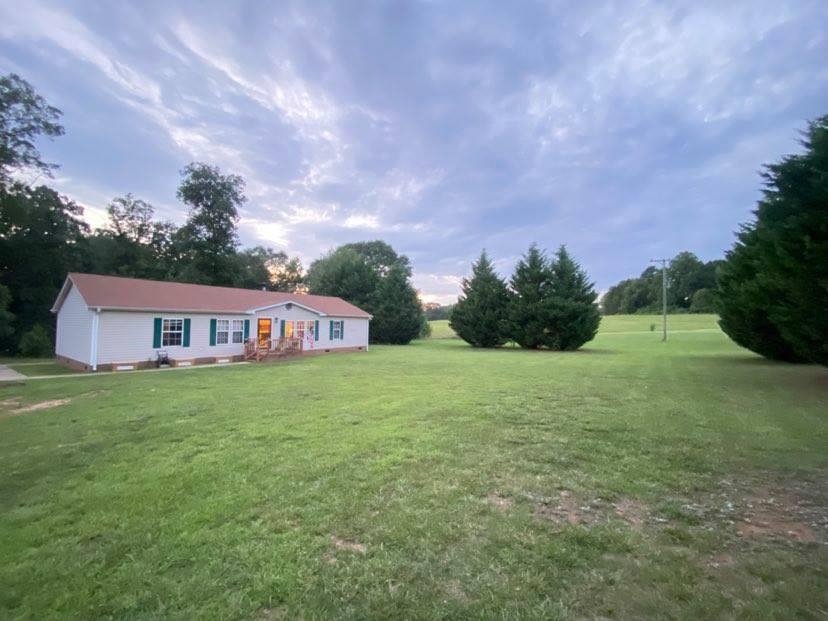 448 Wilkins Road Campobello, SC 29322 - Photo 6 of 29