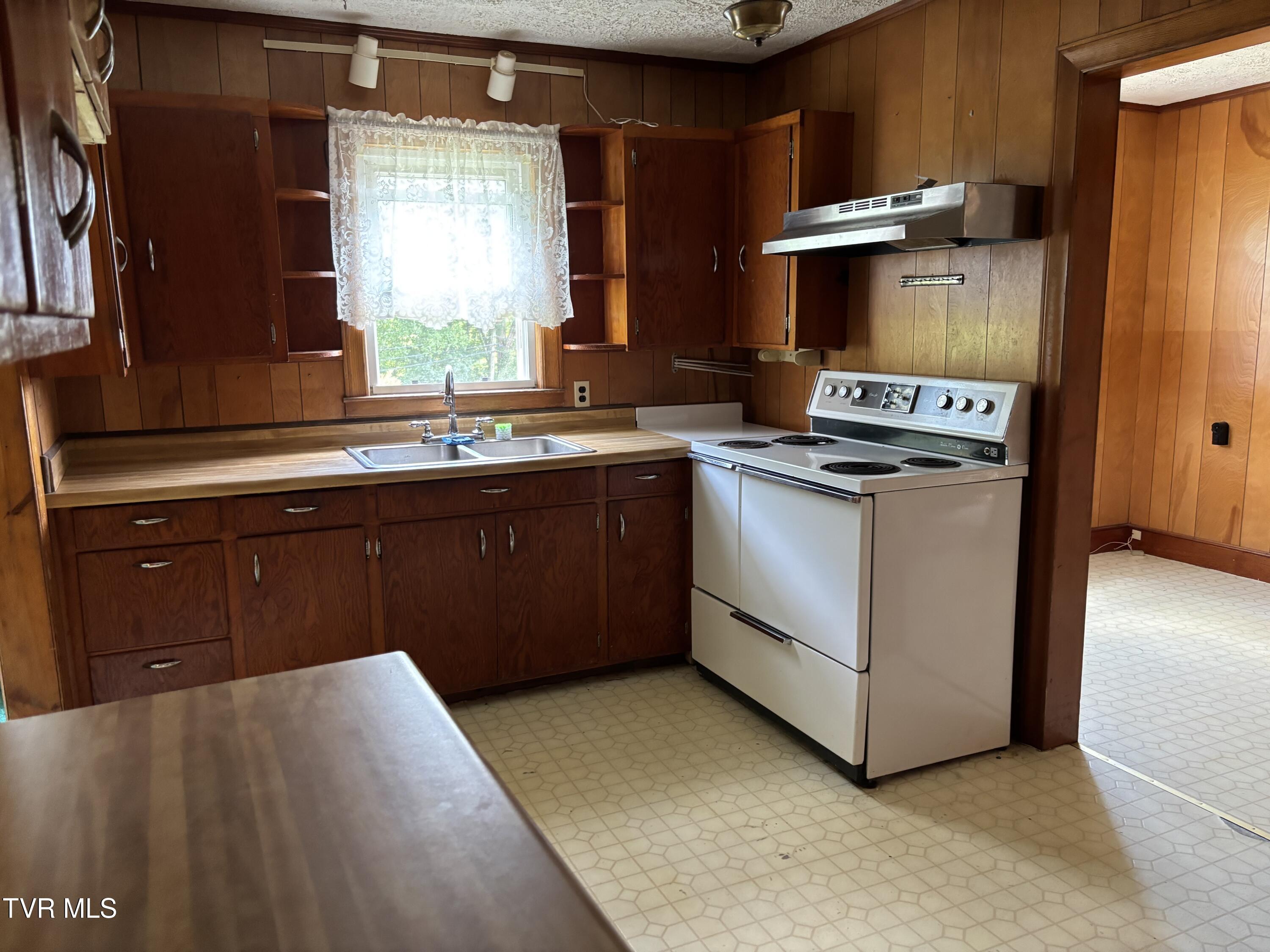 Tbd Roan Creek Road Butler, TN 37640 - Photo 23 of 51 IMG_4811