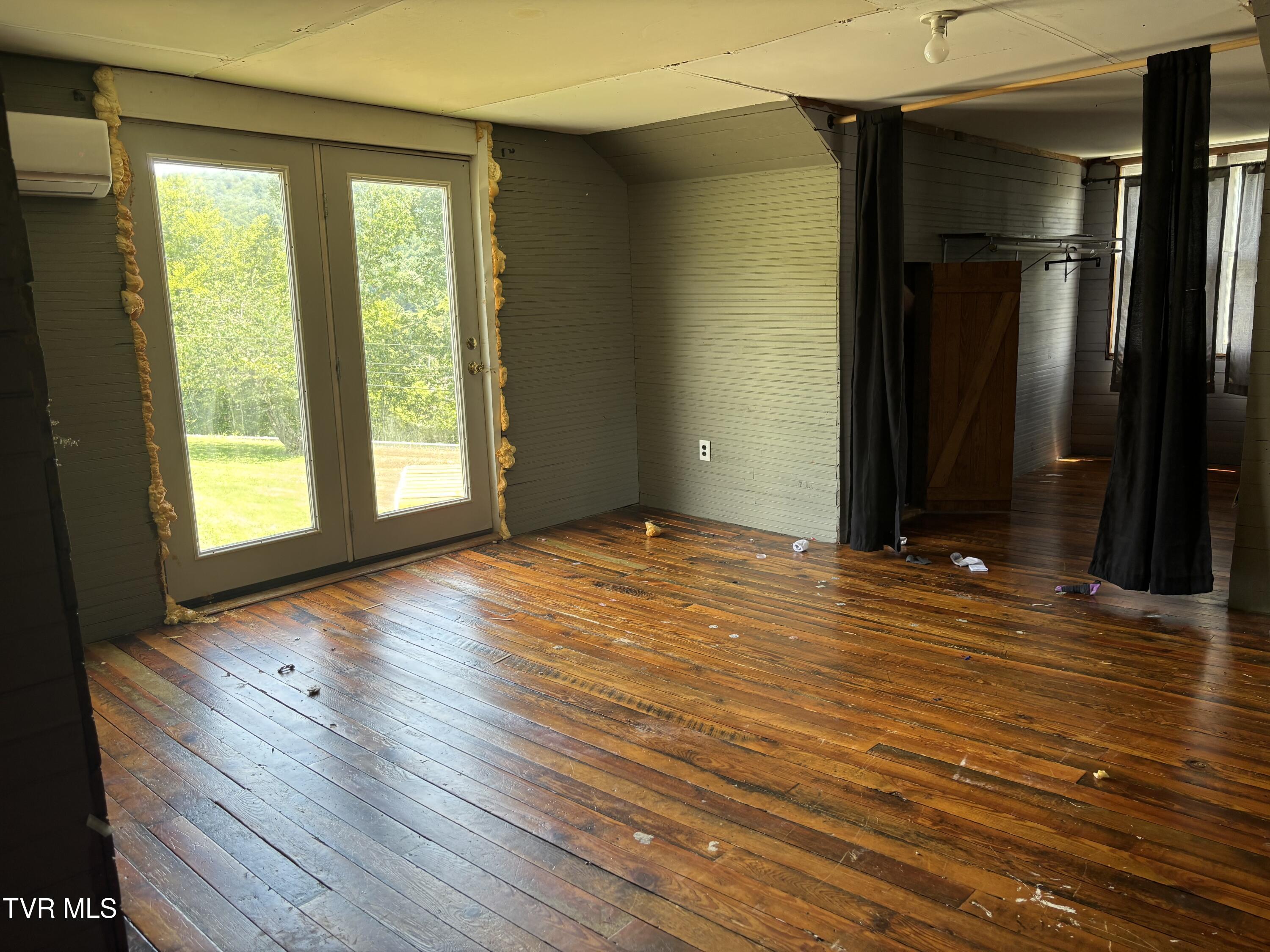 Tbd Roan Creek Road Butler, TN 37640 - Photo 45 of 51 IMG_4833