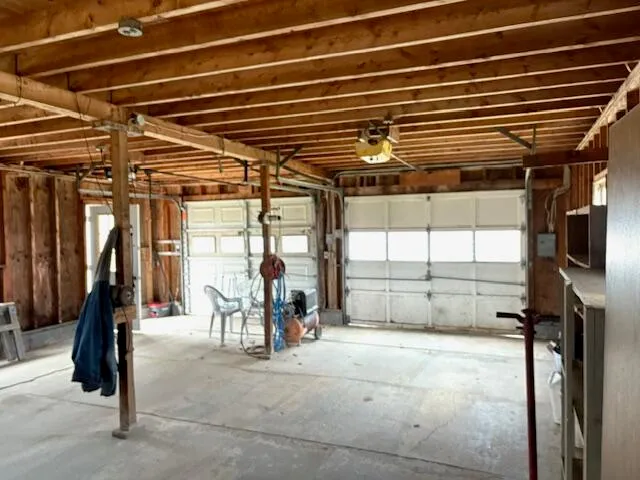 $350,000 | 27 Blacks Lane, South Thomaston, ME 04858