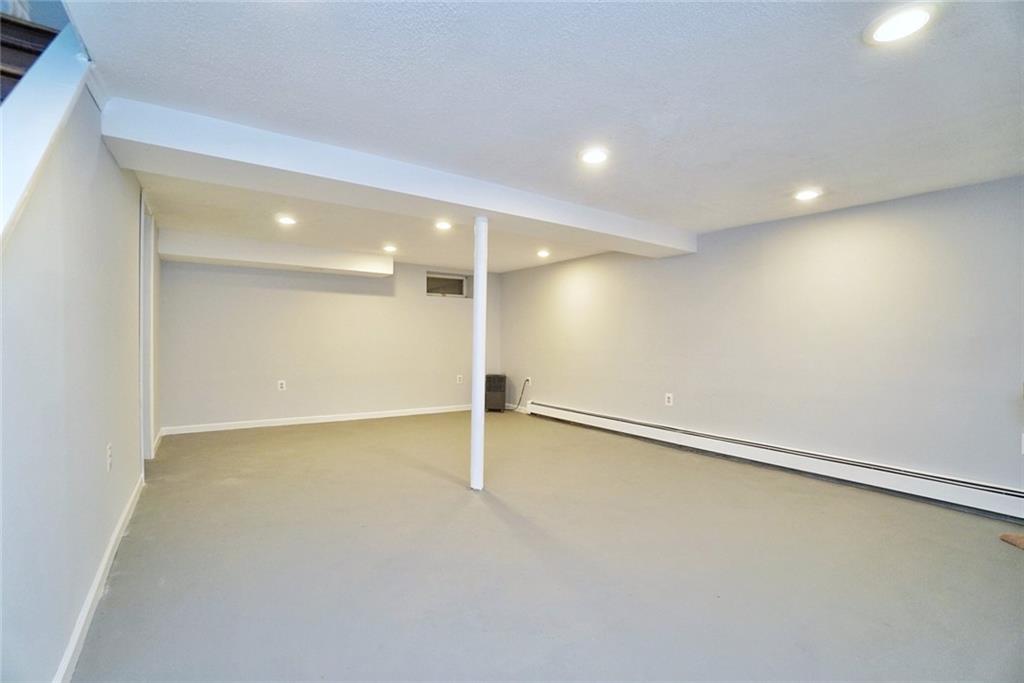 19 Derby Road Hicksville, NY 11801 - Photo 36 of 44 Gallery Image 36