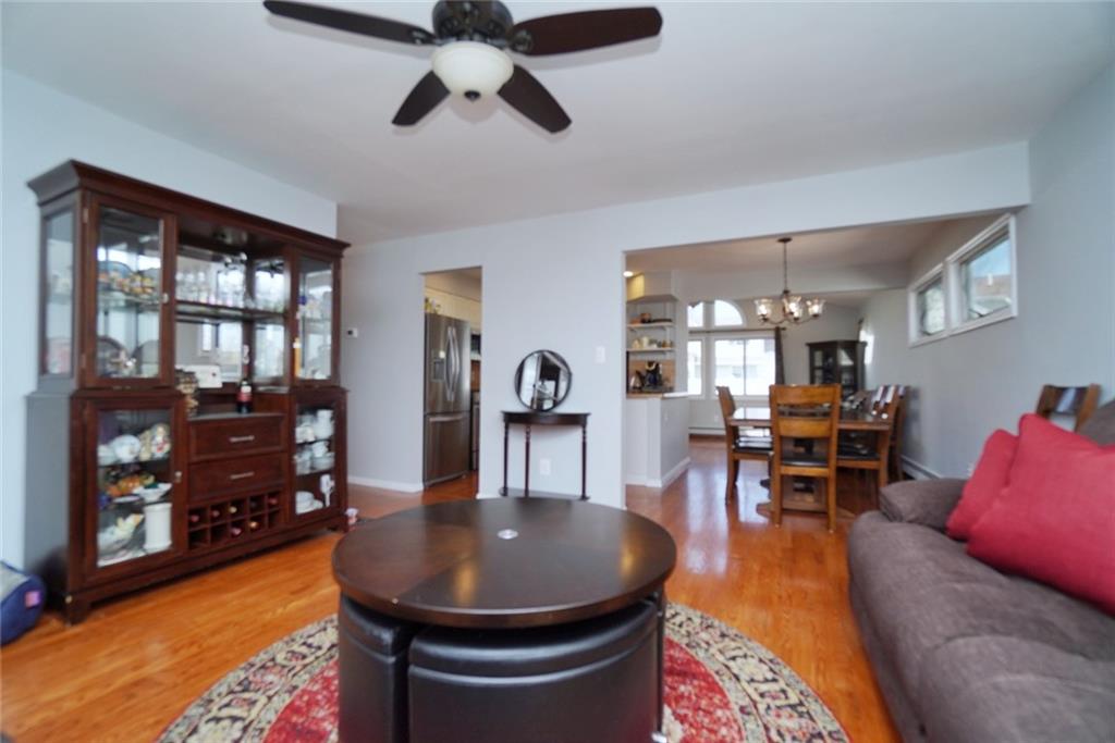 19 Derby Road Hicksville, NY 11801 - Photo 5 of 44 Gallery Image 5