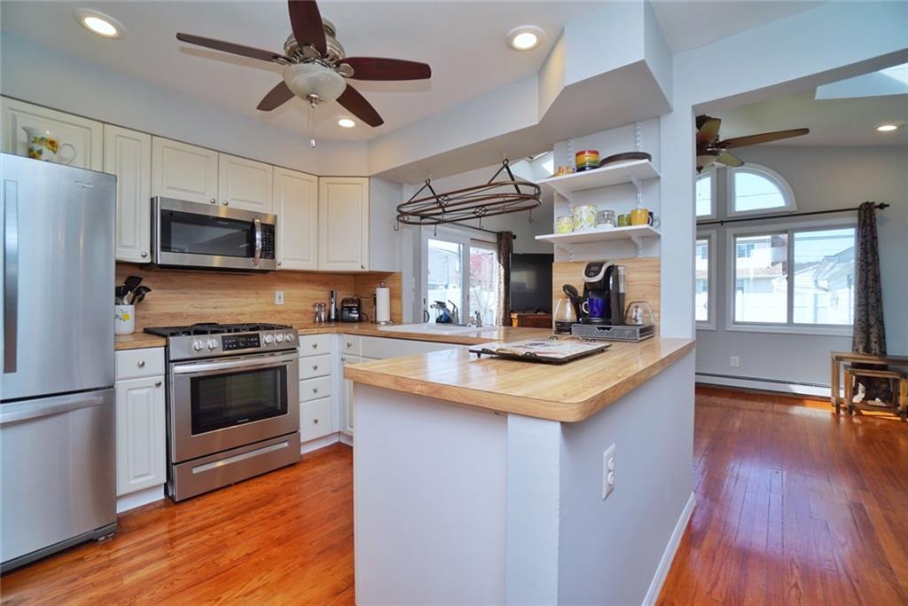19 Derby Road Hicksville, NY 11801 - Photo 10 of 44 Gallery Image 10