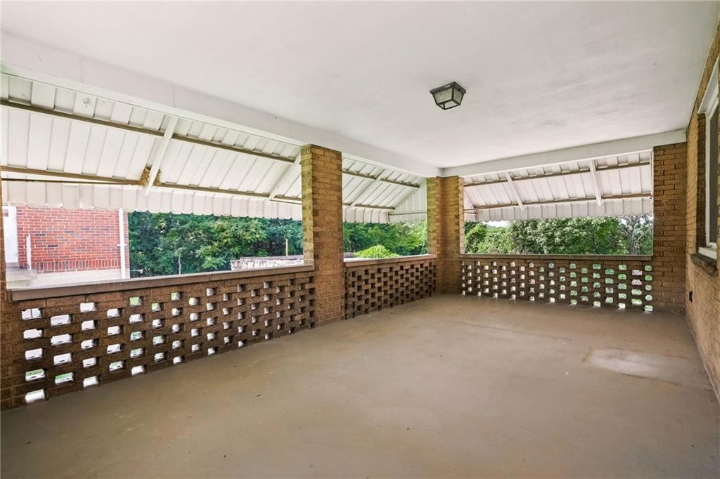 10205 Pearl Road Pittsburgh, PA 15235 - Photo 26 of 38 Awesome covered side porch