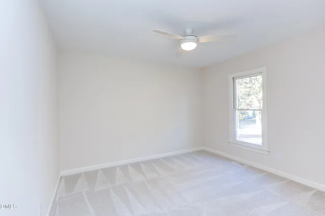 $625,000 | 203 Pinewood Drive, Apex, NC 27502