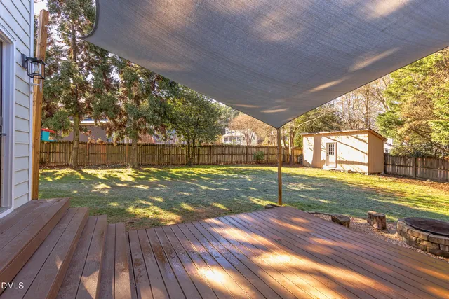 $625,000 | 203 Pinewood Drive, Apex, NC 27502