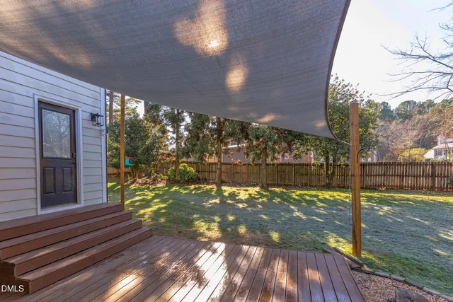 $625,000 | 203 Pinewood Drive, Apex, NC 27502