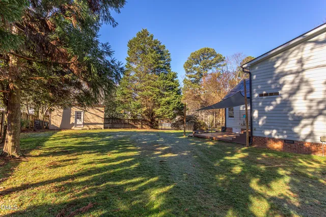 $625,000 | 203 Pinewood Drive, Apex, NC 27502