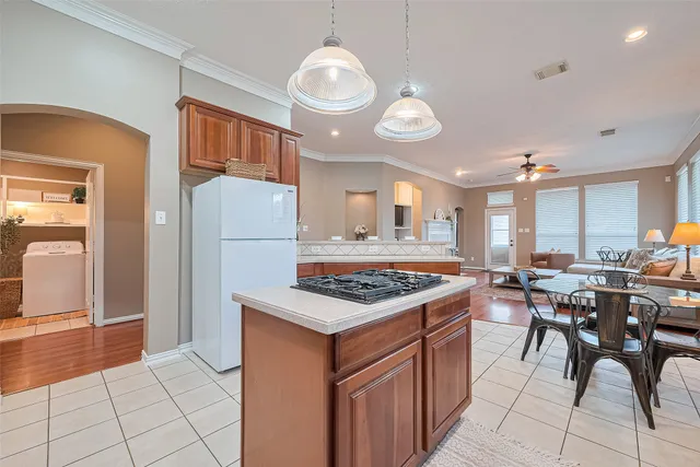 $2,795 | 2500 Amy Lee Drive, Conroe, TX 77304