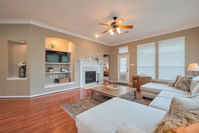 $2,795 | 2500 Amy Lee Drive, Conroe, TX 77304