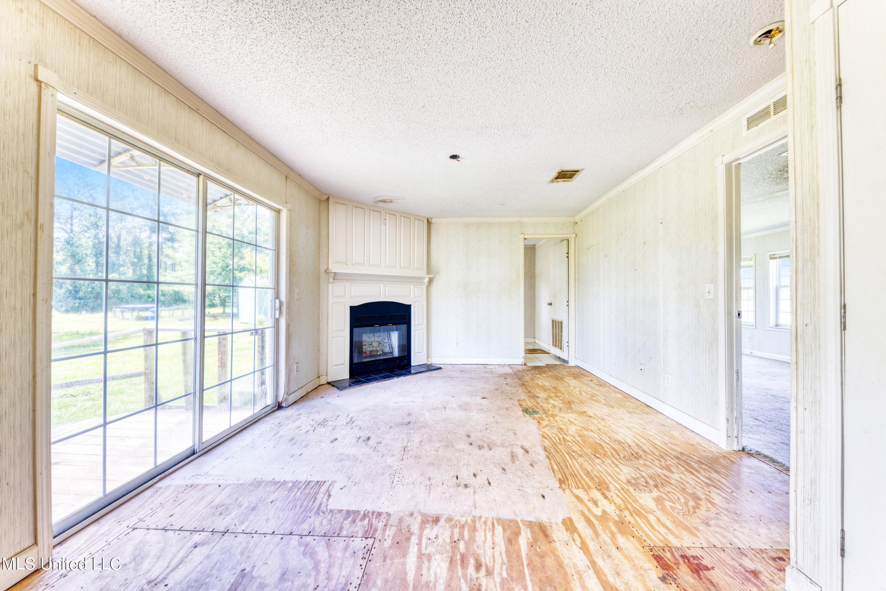 13469 Regale Road Vancleave, MS 39565 - Photo 10 of 23 13469RegaleRd-10