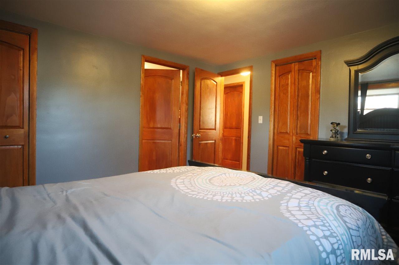 1518 Hickory Point Road Metamora, IL 61548 - Photo 13 of 36 Gallery Image 13