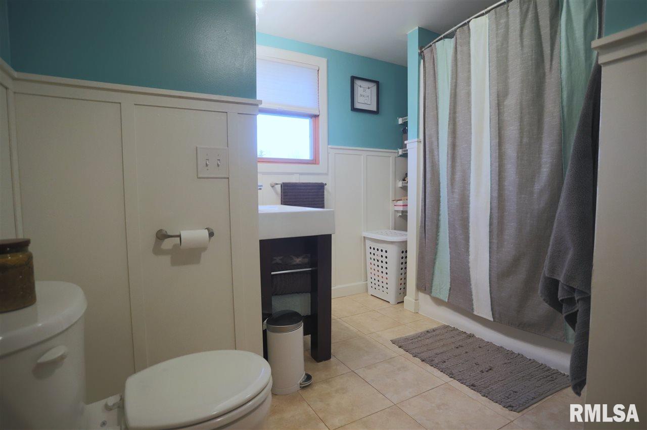 1518 Hickory Point Road Metamora, IL 61548 - Photo 15 of 36 Gallery Image 15