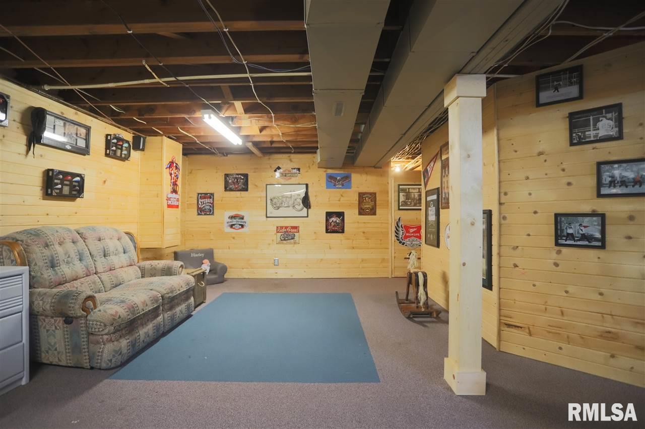 1518 Hickory Point Road Metamora, IL 61548 - Photo 26 of 36 Gallery Image 26