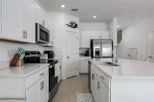 $2,150 | 6011 Whetstone Court, Palmetto, FL 34221