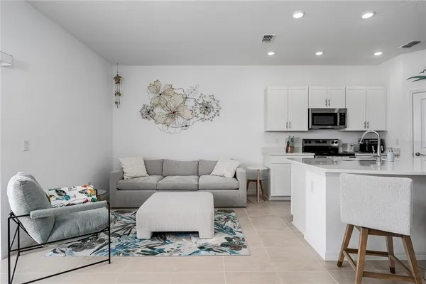 $2,150 | 6011 Whetstone Court, Palmetto, FL 34221