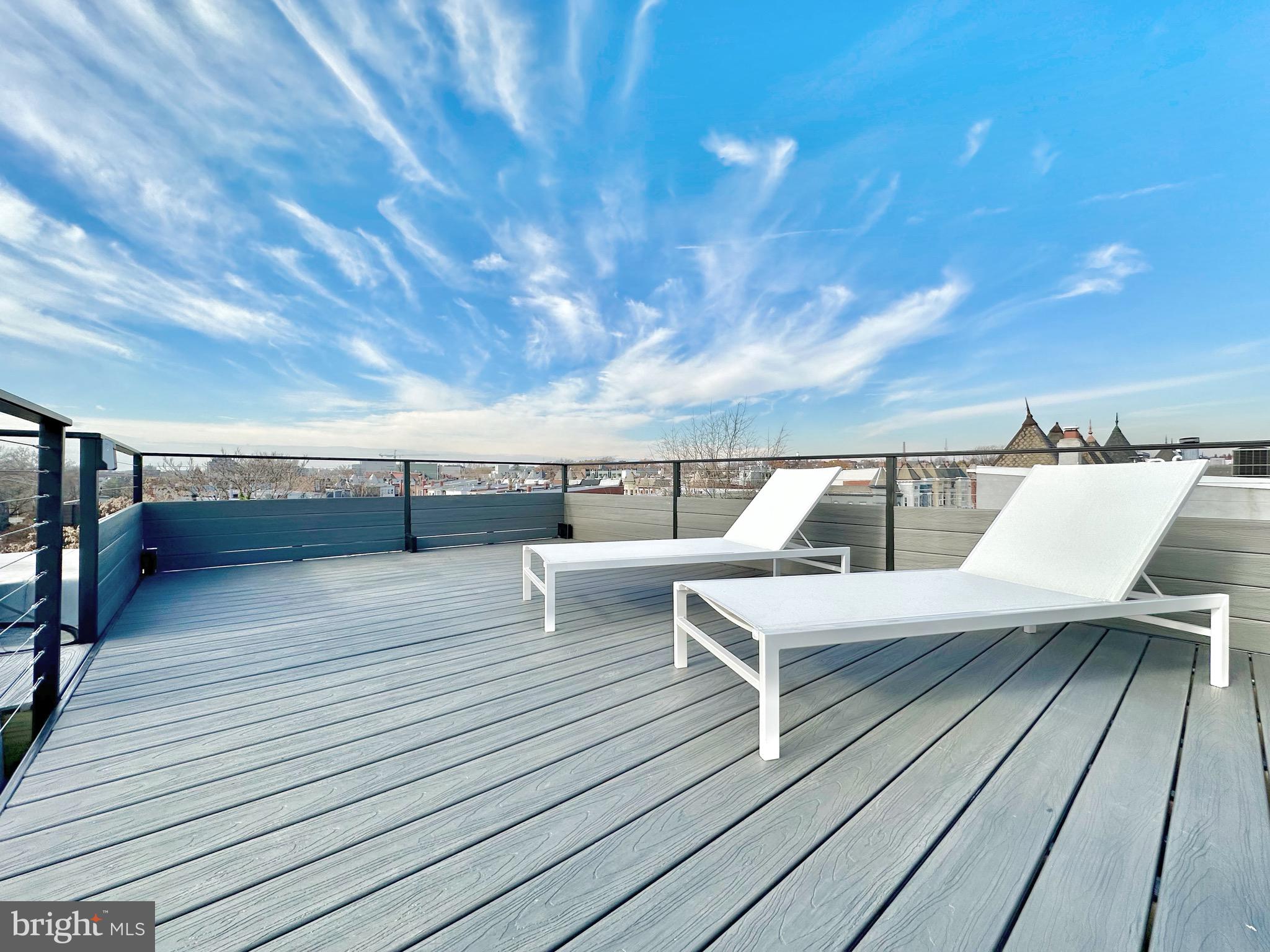 85 R Street Northwest Washington, DC 20001 - Photo 27 of 29 a view of a terrace with seating space
