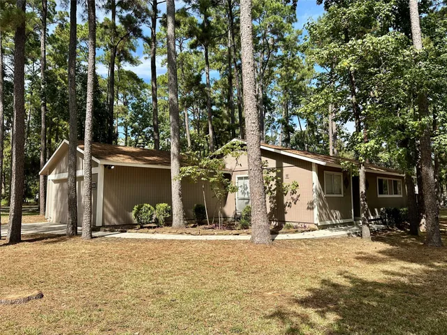 $1,695 | 4 Marabou Place, The Woodlands, TX 77380