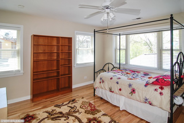 394 Repton Road Riverside, IL 60546 - Photo 8 of 15