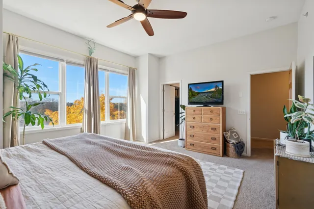 $425,000 | 9816 Cove Drive, Minnetonka, MN 55305