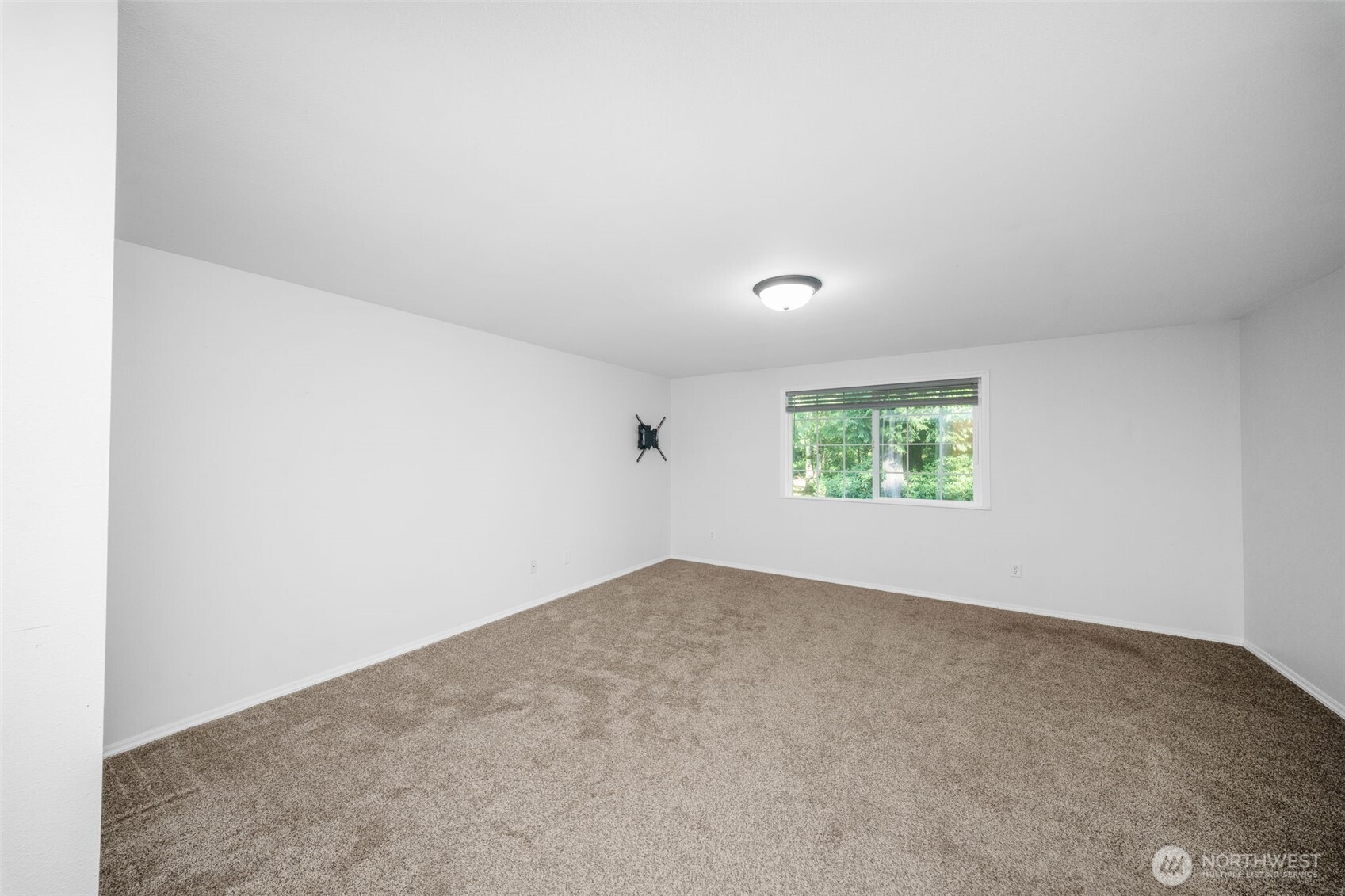 6140 Miller Road Northwest Olympia, WA 98502 - Photo 13 of 40 Gallery Image 13