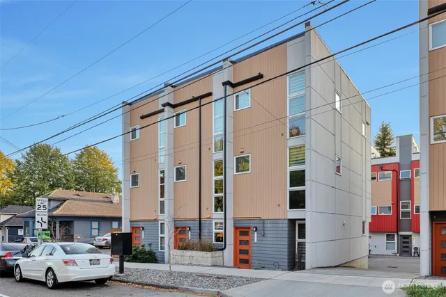 a car parked in front of a building