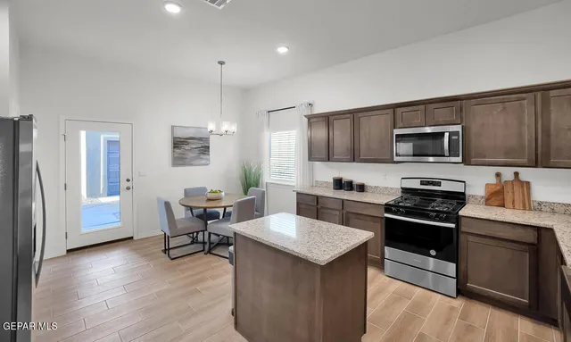 $334,950 | 14301 Chris Zingo Lane, Horizon City, TX 79928