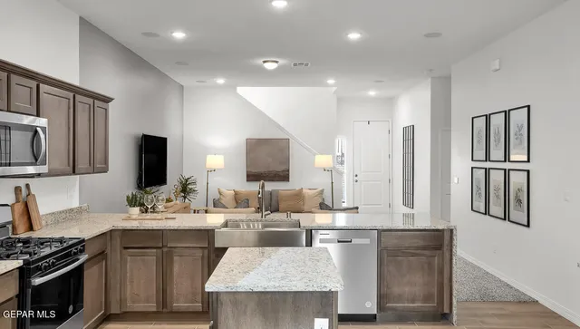 $334,950 | 14301 Chris Zingo Lane, Horizon City, TX 79928